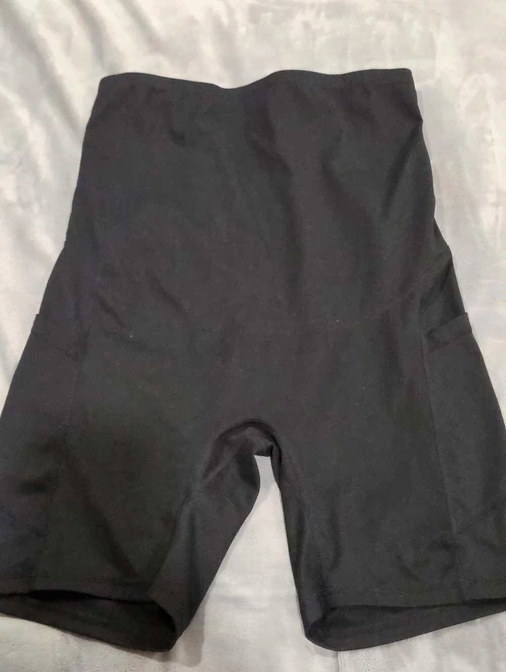 Women’s Black High-Waist Bike Shorts with Side Pockets